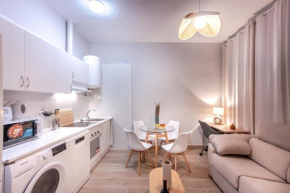 For You Rentals Bonito y exclusivo apartamento TEMPORAL en Embajadores Madrid AMP98